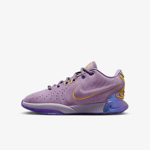 Boys purple nike shoes deals